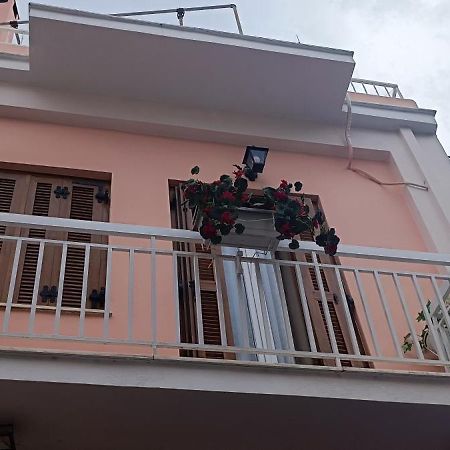 Lefterakis Place Aegina 외부 사진
